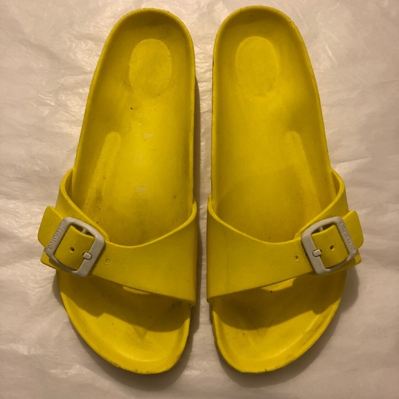 birkenstock rubber flip flops